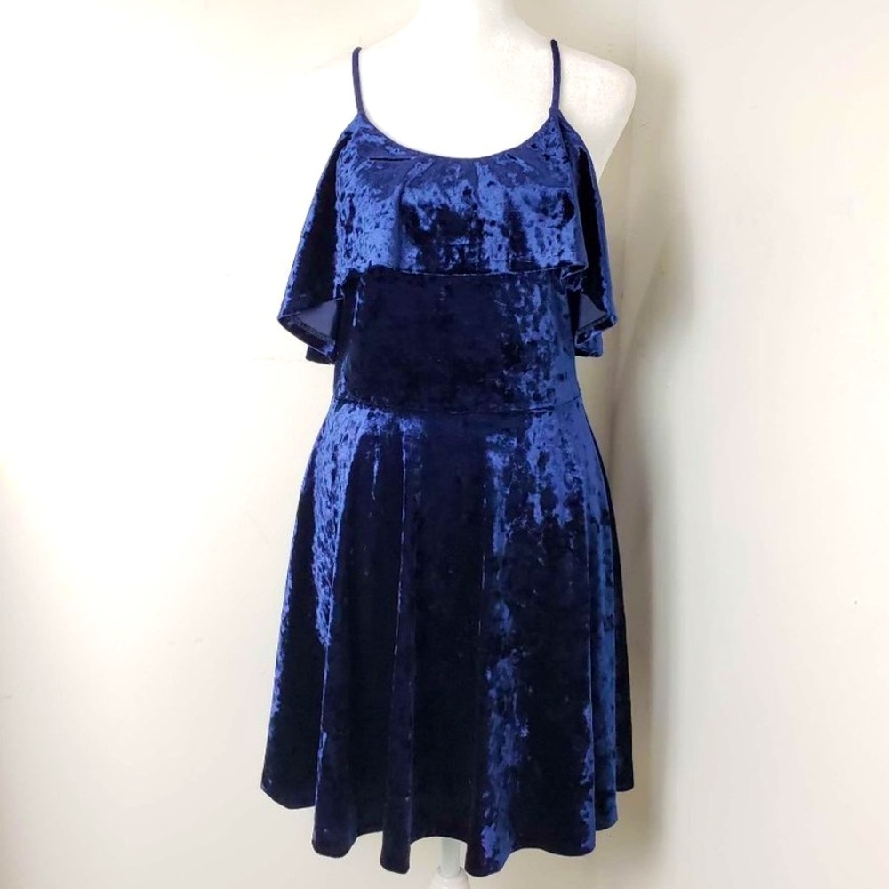 Super cute velvet skater dress by AQUA, size M. EUC